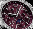 世界十大名表精仿爱彼皇家橡树系列万年历紫色镶钻腕表，品质与时尚完美结合！